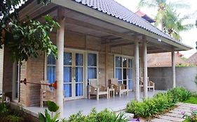 Vista Huts Lembongan